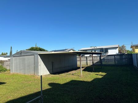 67 Harbour Road, North Mackay - Photo 4