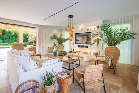 MOUGINS - Magnifique villa contemporaine vue mer - Photo 2