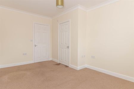 Eton Road, Worthing - Photo 2