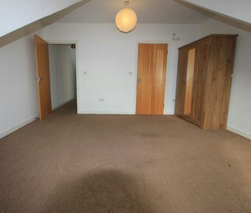 Flat to rent on - Photo 6
