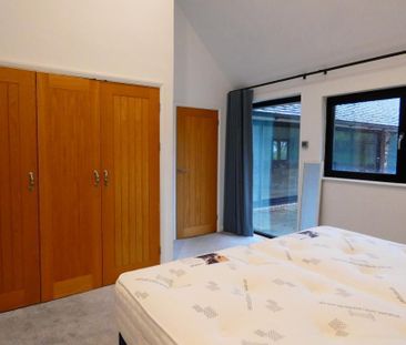 2 bedroom detached house to rent - Photo 4
