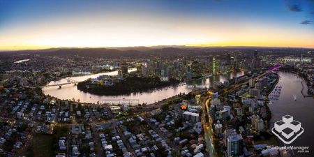 Ideally Located - 2 Bedroom Furnished Apartment - Photo 3