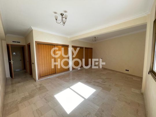 ACHAT/VENTE: appartement 4 pièces (173 m²) à louer à l'hivernage. - Photo 1