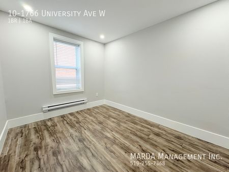 STYLISH AND RENOVATED 1BEDROOM/1BATH APARTMENT + HYDRO - Photo 4