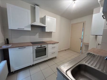 Appartement 3 pièces à - Photo 2
