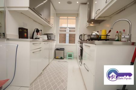 1 Bedroom Room in Flat Share To Rent - Photo 3