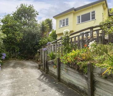 BRIGHT AND SUNNY IN BROOKLYN: - Photo 5