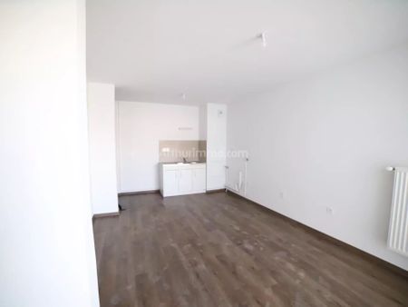 Location Appartement 2 pièces 43 m2 à Reims - Photo 3