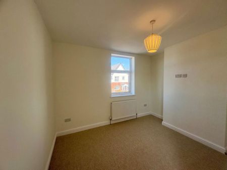 3 bedroom end of terrace house to rent - Photo 5