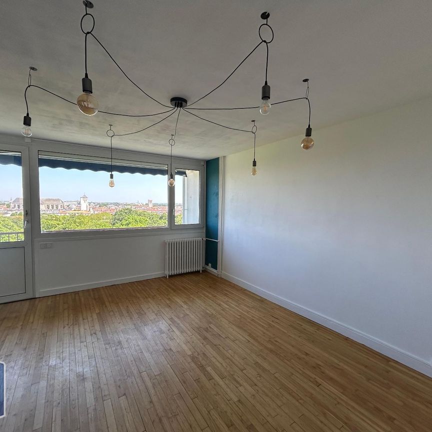 Location Appartement 4 pièces 73m² LA ROCHELLE 17000 - Photo 1