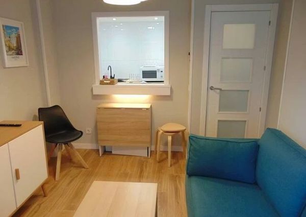 Calle de Samaniego, Madrid, Community of Madrid 28022