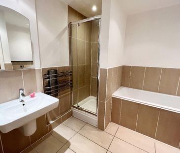 2 bed flat to rent in The Trinity, 50 Crown Hill, SS6 - Photo 5