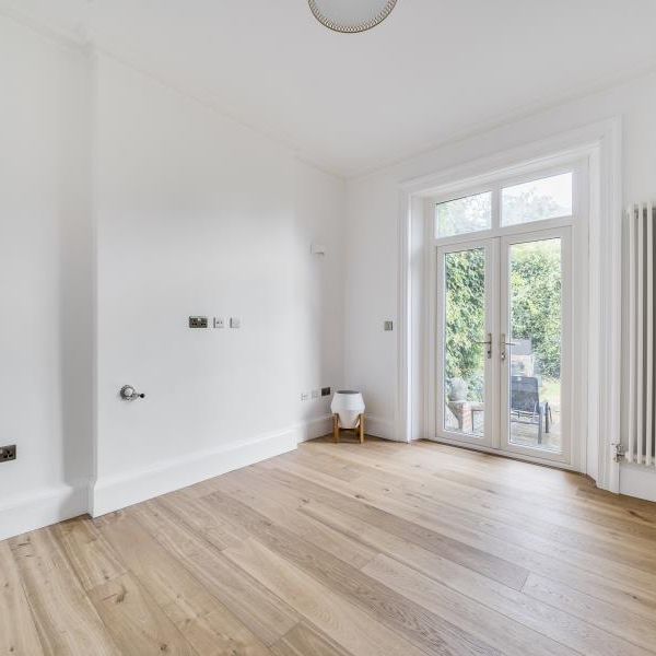 St Johns Rise, Woking, Surrey , GU21 - Photo 1