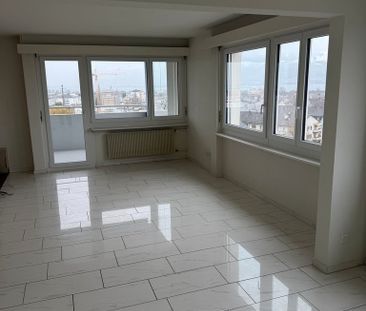 MIETEN OHNE KAUTION - Traumhafte Aussicht über Stadt und See - Photo 2