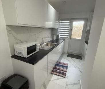 4 bedroom house to rent - Photo 4