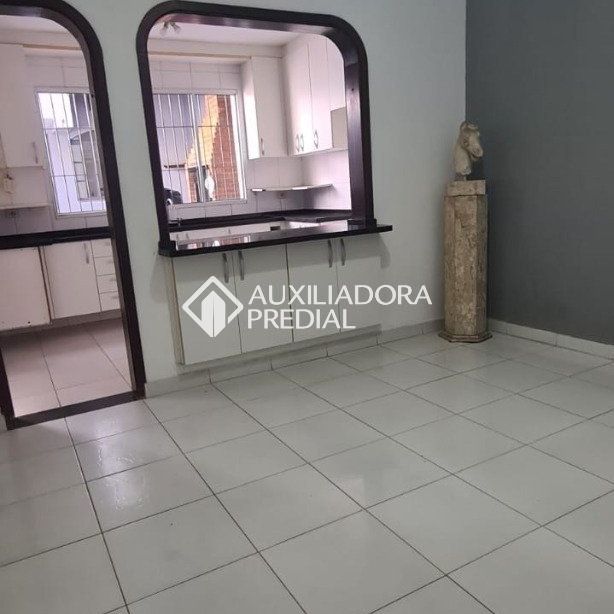 Sobrado com 3 quartos e 249m² para alugar em Demarchi, São Bernardo do Campo. - Photo 1