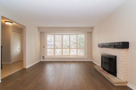 For Lease - 1805 Pattinson Crescent, Mississauga, Ontario - Photo 2