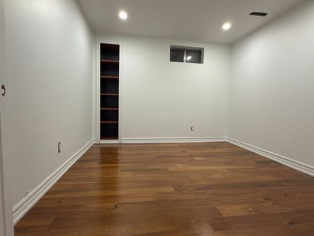 For Lease - 97 Brillinger Street, Richmond Hill, Ontario - Photo 4