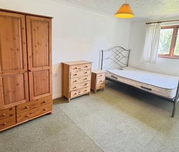 Hunters Ride, Martlesham - Photo 2