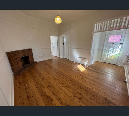 93 Havelock St, Mayfield, NSW 2304 - Photo 2