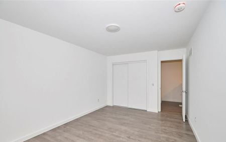 For Lease - 369 CHAFFEY Street, Welland, Ontario - Photo 2