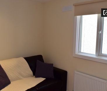 Modern 1-bedroom house for rent in Clonee, Dublin - Photo 1