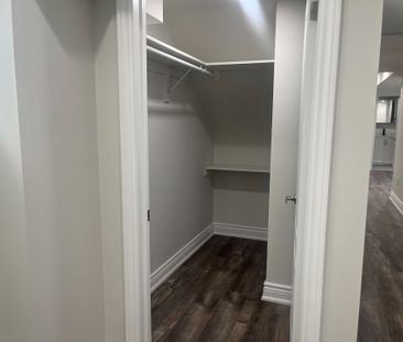 For Lease - 81 Phoenix Boulevard, Barrie, Ontario - Photo 2