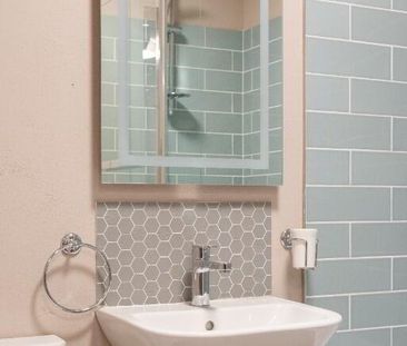 Apt 20 The Residence, 334 Ormeau Road, Belfast, BT7 2GE - Photo 2