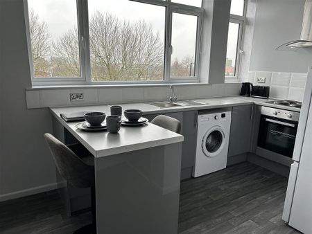 2 bedroom apartment to rent - Photo 4