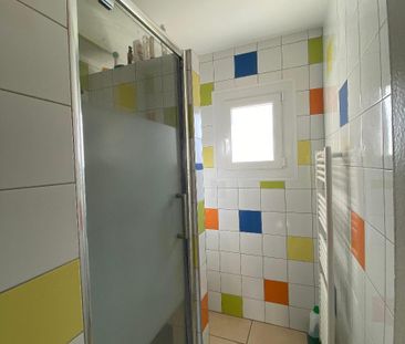 Location Appartement 4 pièces 65m² VALENCE 26000 - Photo 3