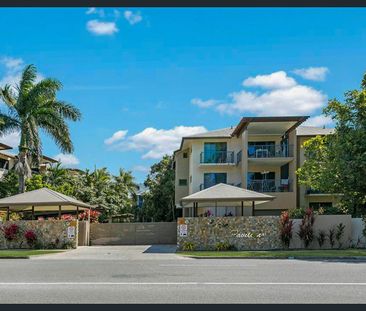 Modern Two Bed, Two Bath Unit in Secure Cairns Pavilions - Photo 3