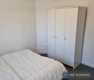 1 bedroom in a house share to rent - Photo 6