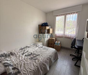 Location Maison 5 pièces 82m² MONTAIGU VENDEE 85600 - Photo 2