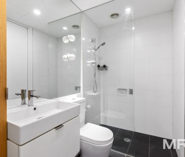 Convenient inner-city living in a prime location - Photo 3