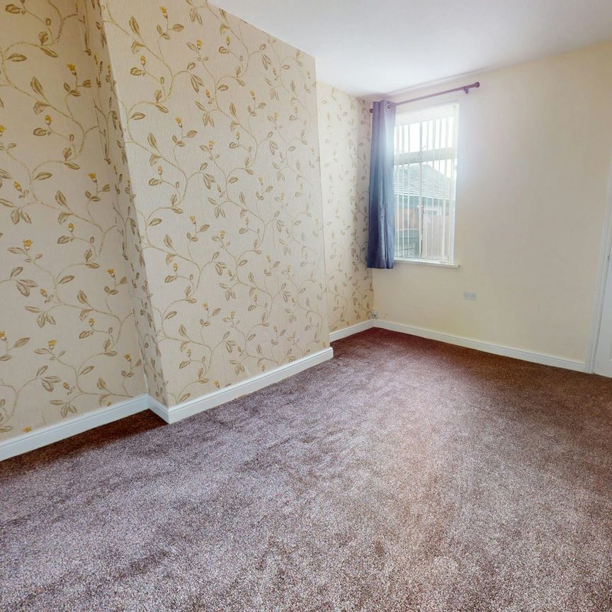 King Street, Fenton, Stoke-on-Trent, ST4 - Photo 1