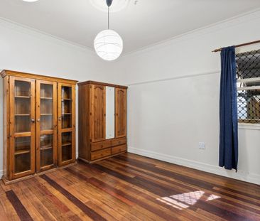 296 South Street, Harristown - Photo 2