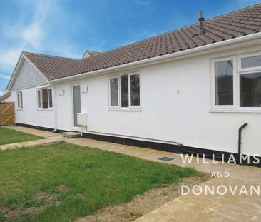 Princess Gardens, Rochford, SS4 - Photo 2