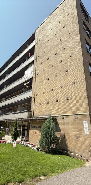 Baintree Apartments - Photo 1