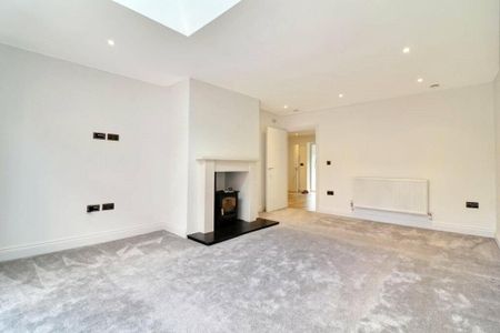 5 bedroom detached house to rent - Photo 3