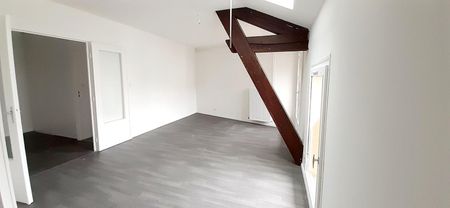 COURS APPARTEMENT T2 - Photo 2