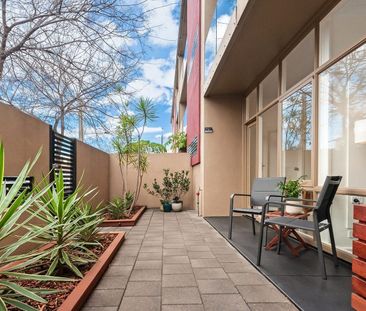 CITY LIVING IN VIBRANT O’CONNELL STREET PRECINCT - Photo 6