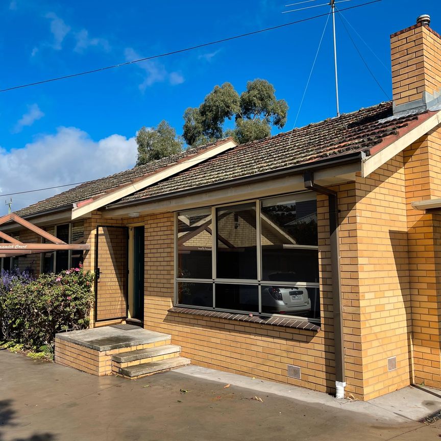 1/37-39 Clarke Street, Newtown - Photo 1