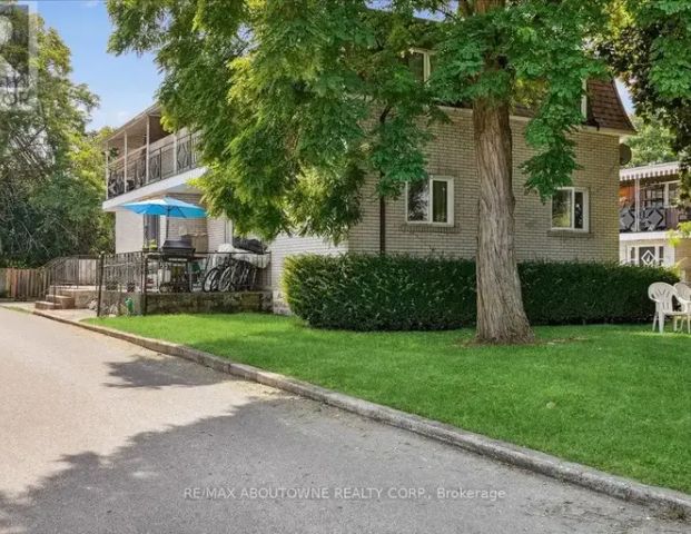 2 - 2316 HIXON STREET | 2 - 2316 HIXON STREET, Oakville - Photo 1