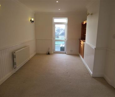 Pine Road, Bournemouth - Photo 2