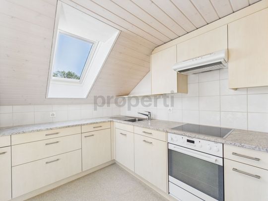 Gemütliche 3.5-Zimmer Dachwohnung in Ebnat-Kappel - Photo 1