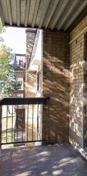 Jean-Rottot | Appartement 3 1/2 à louer à Laval près du Centre de la nature - Photo 1