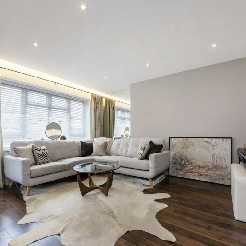 Blythe Road, West Kensington, W14 - Photo 1