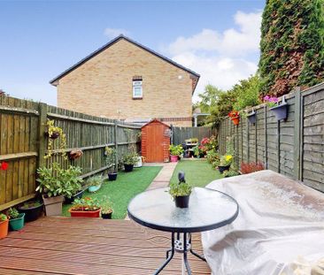 2 bedroom terraced house to rent - Photo 4