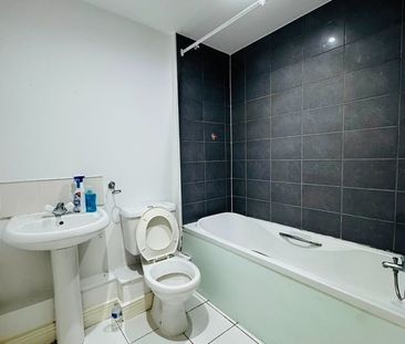 2 Bed Flat, Granite Apartments, E15 - Photo 3