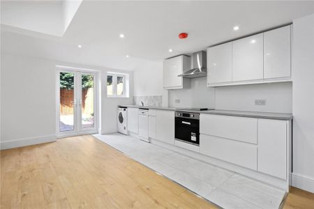 2 bedroom terraced house to rent - Photo 3